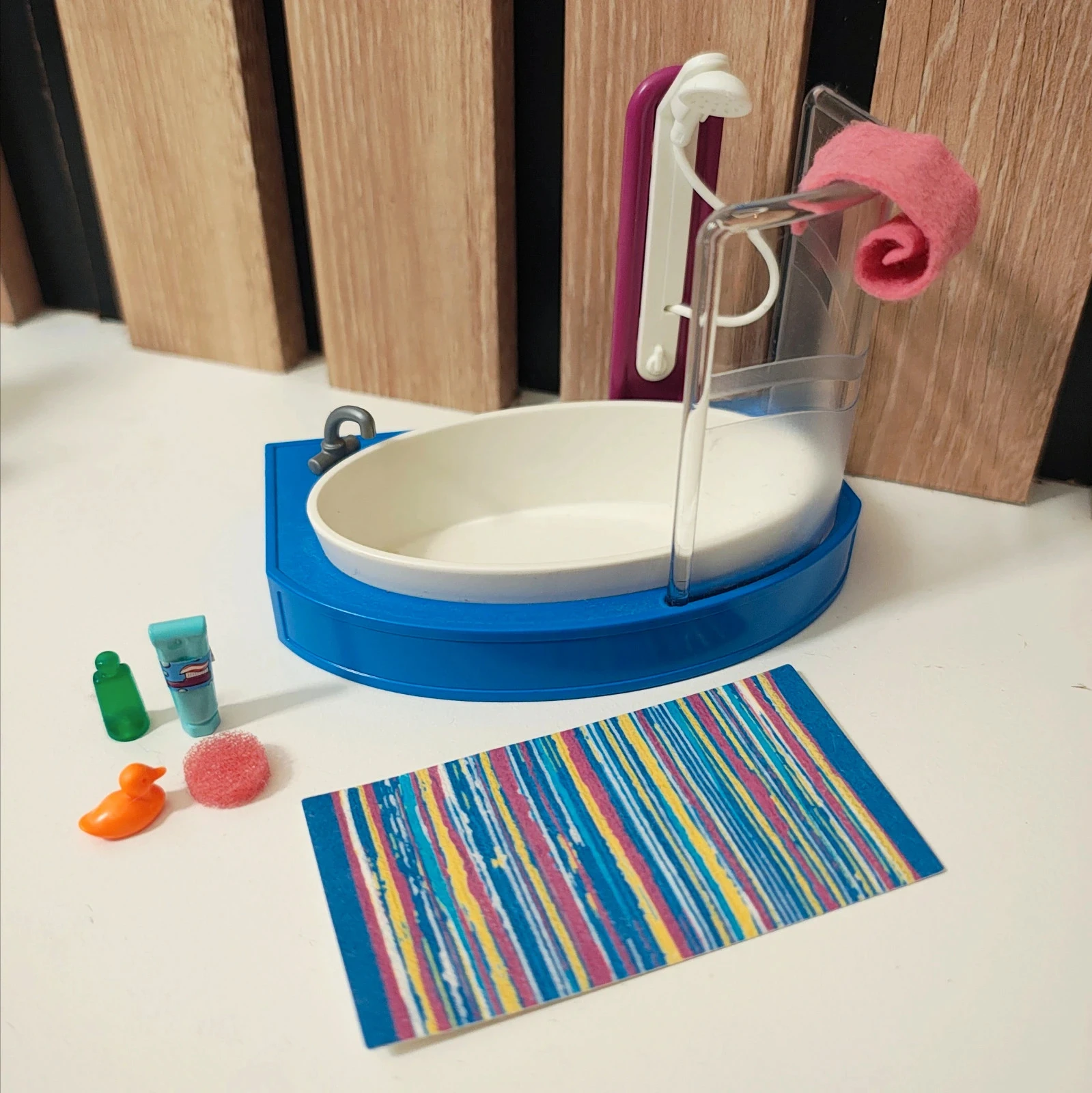 Lot playmobil baignoire + tapis + accessoires